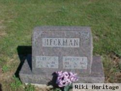 Doreen S Heckman