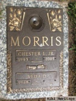 Chester L Morris