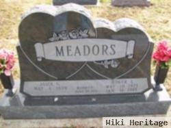 Roger L Meadors