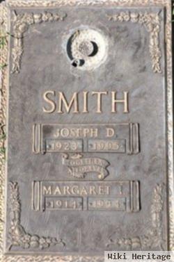 Margaret L Smith