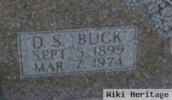 Dewey S "buck" Pettitt