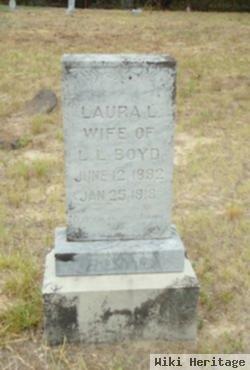 Laura L Boyd