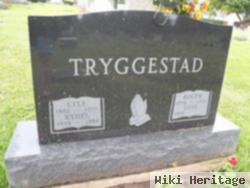 Lois Getter Tryggestad