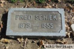 Fred Schiek