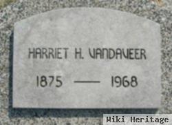 Harriet H Vandaveer