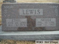 Arthur Lewis