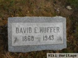 David E Huffer