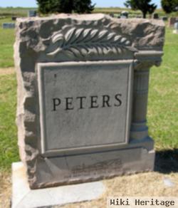 Lillie P Peters