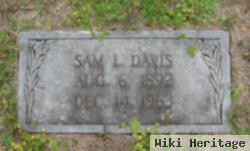 Sam L Davis