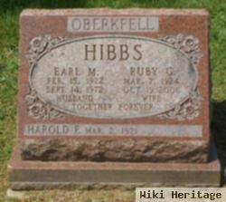 Earl M Hibbs