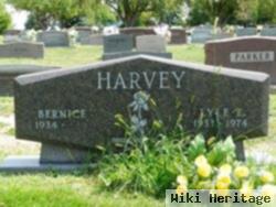 Lyle E Harvey