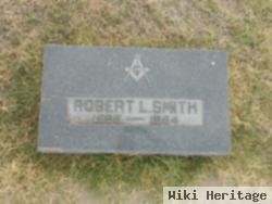 Robert L Smith