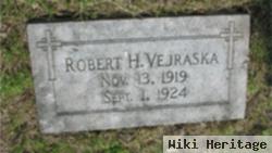 Robert H Vejraska