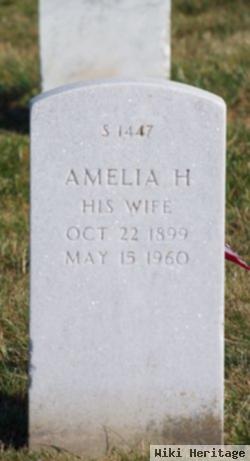 Amelia H Flores