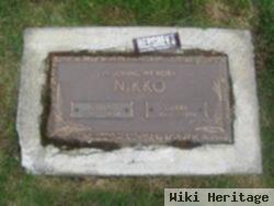 Larry Nikko