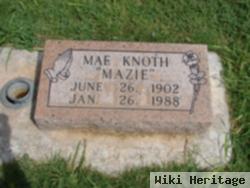 Mae "mazie" Knoth