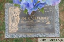 Joe E Cavender