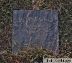 Betty Jo Wills