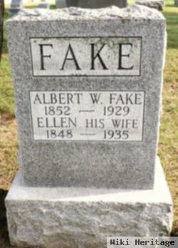 Ellen Mick Fake