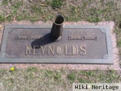 Luther W Reynolds