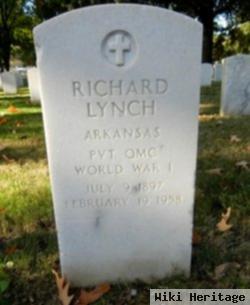 Richard Lynch