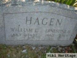 William L Hagen