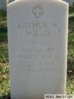 Pfc Arthur W Willis