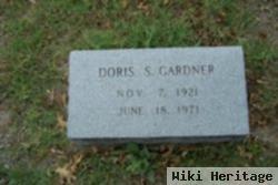 Doris S Gardner