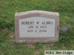 Robert "bob" Albro