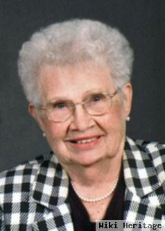 Dorothy Mae Voelschow Hoppenworth