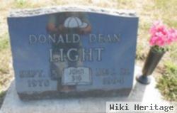 Donald Dean Light