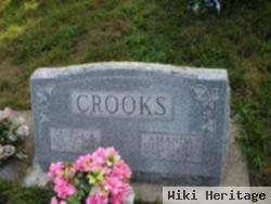 George E Crooks