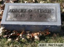 Robert O Stevens