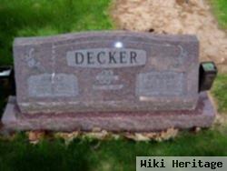 Harold Decker