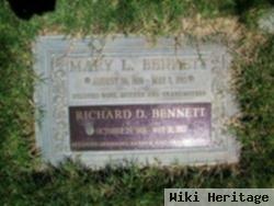 Richard D Bennett