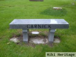 Robert Carnick