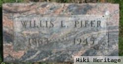 Willis L Pifer