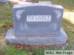 Pet Brandle