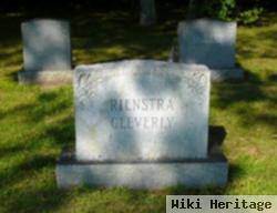 Margaret H Voss Rienstra