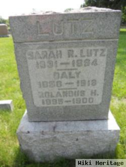 Sarah R Lutz