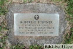 Robert Edward "robey" Fortner