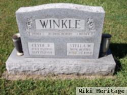 Clyde R Winkle