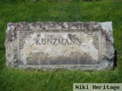 Rose M Kunzmann