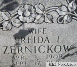 Freida L Zernickow York