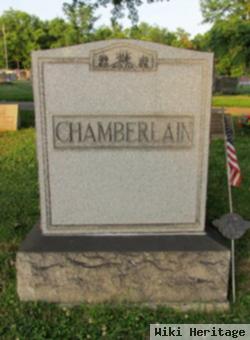 Kenneth V Chamberlain