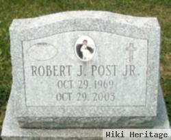 Robert J Post, Jr