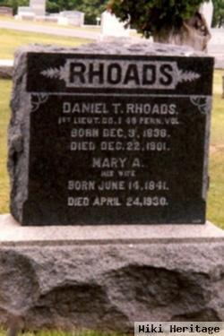 Lieut Daniel T Rhoads