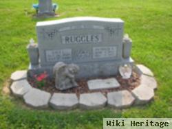 Gale L Ruggles