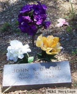 John S Daniel