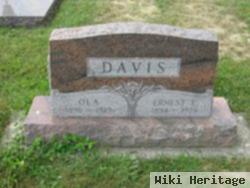 Ernest E Davis